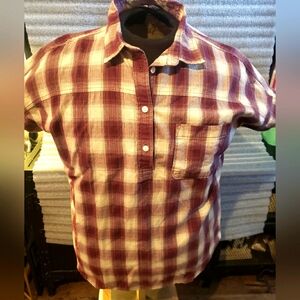The North Face Checkered Short Sleeve  Women's Medium.  FF93